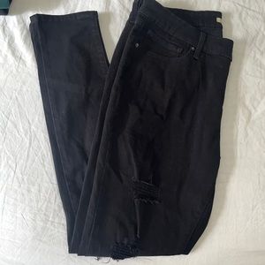 Black Levi’s skinny jeans